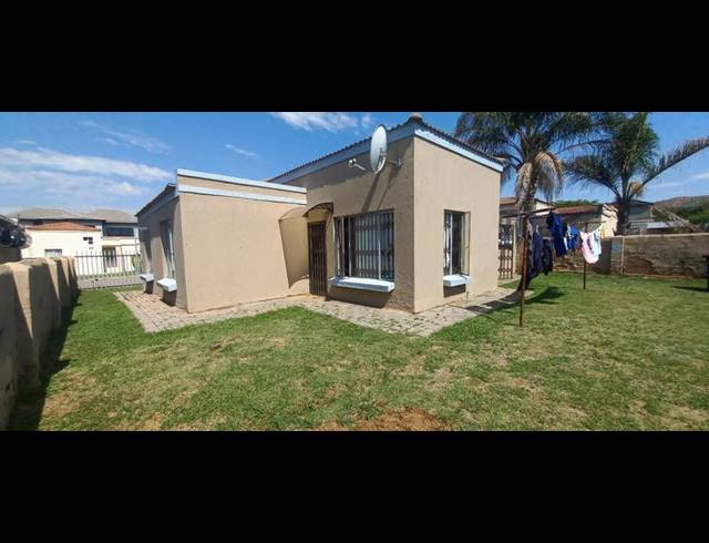 2 BEDROOM HOUSE FOR SALE IN HEATHERVIEW